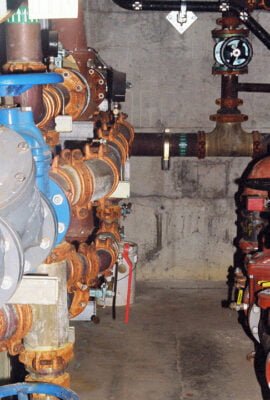 395063-R1-049-23.jpg, A 'UC Berkeley Steam Tunnels Photojournal—Urban Exploration' image with ID# 7098