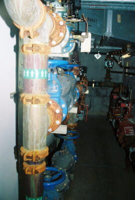 395063-R1-053-25.jpg, A 'UC Berkeley Steam Tunnels Photojournal—Urban Exploration' image with ID# 7099